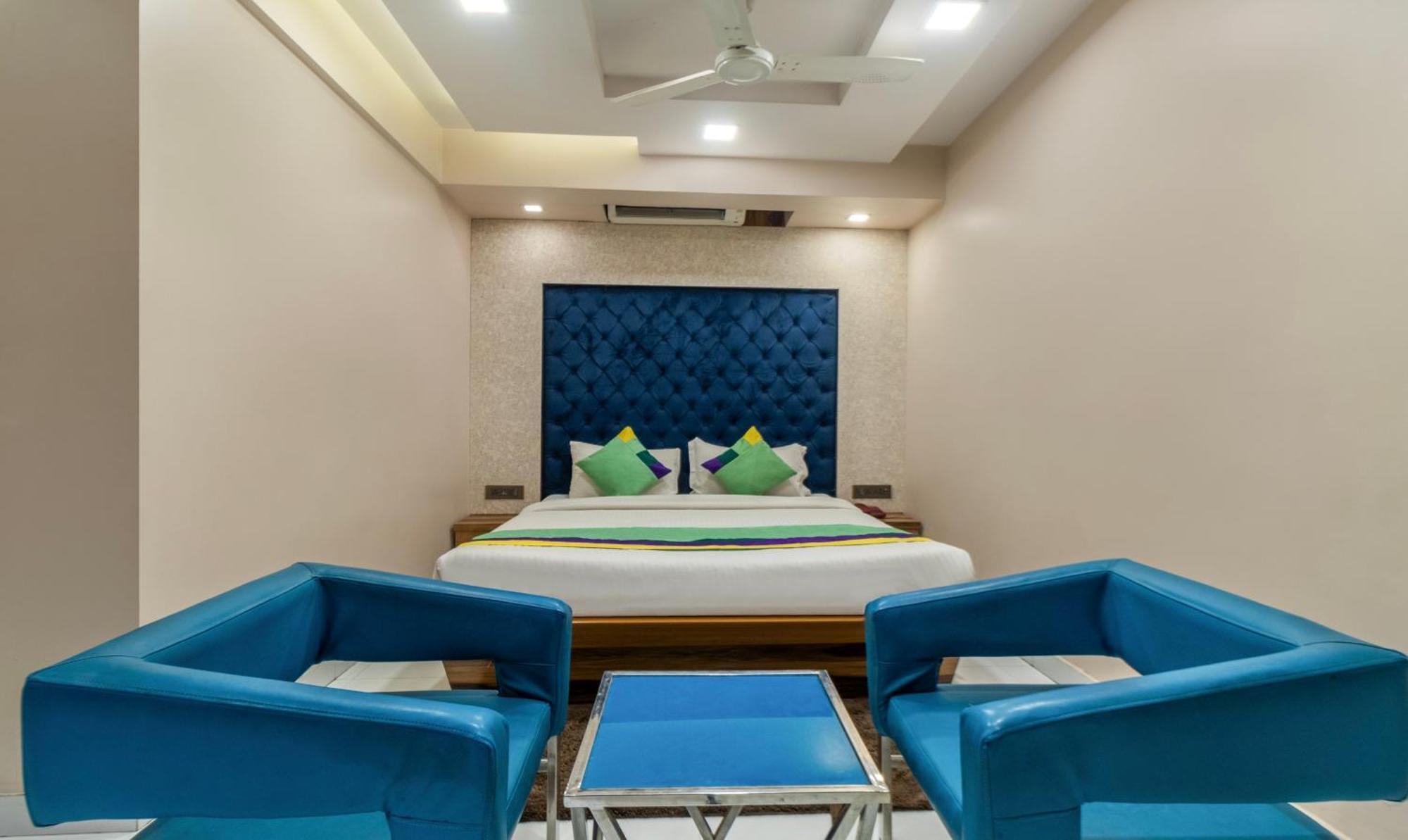 Hotel Orion Crystal Kolkata Bagian luar foto